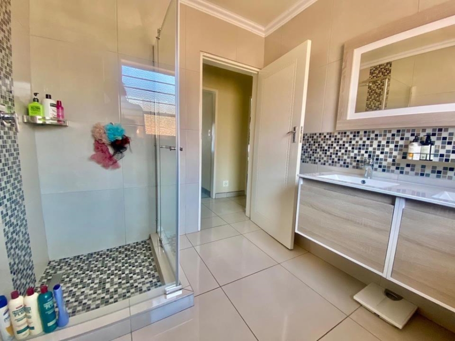 4 Bedroom Property for Sale in Sunward Park Gauteng