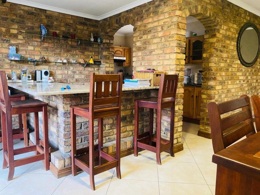 4 Bedroom Property for Sale in Sunward Park Gauteng