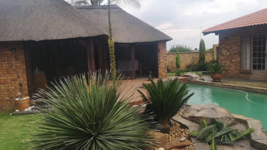 4 Bedroom Property for Sale in Sunward Park Gauteng