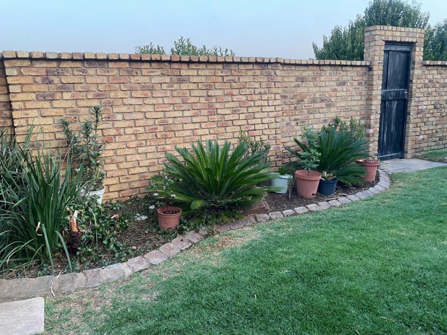 4 Bedroom Property for Sale in Sunward Park Gauteng