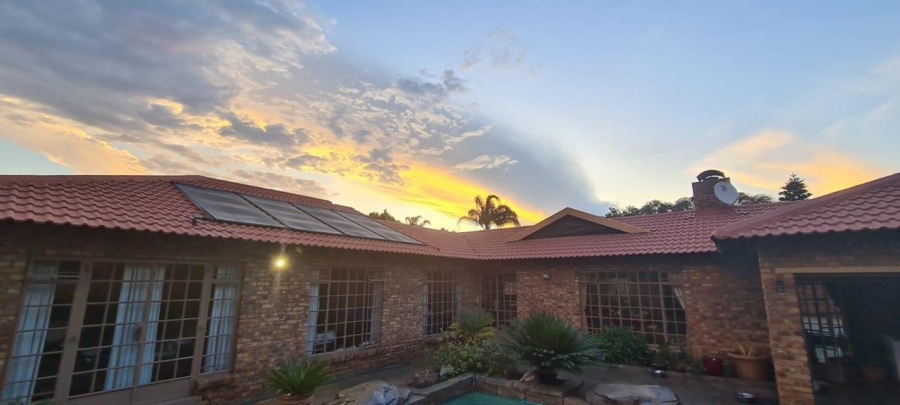 4 Bedroom Property for Sale in Sunward Park Gauteng