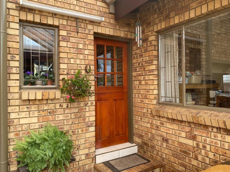 4 Bedroom Property for Sale in Sunward Park Gauteng