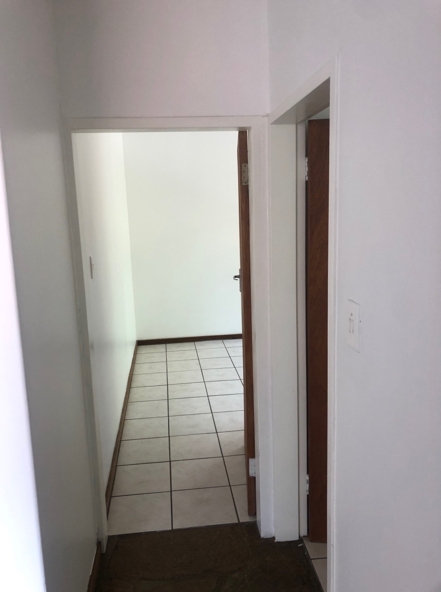 To Let 2 Bedroom Property for Rent in Brummeria Gauteng