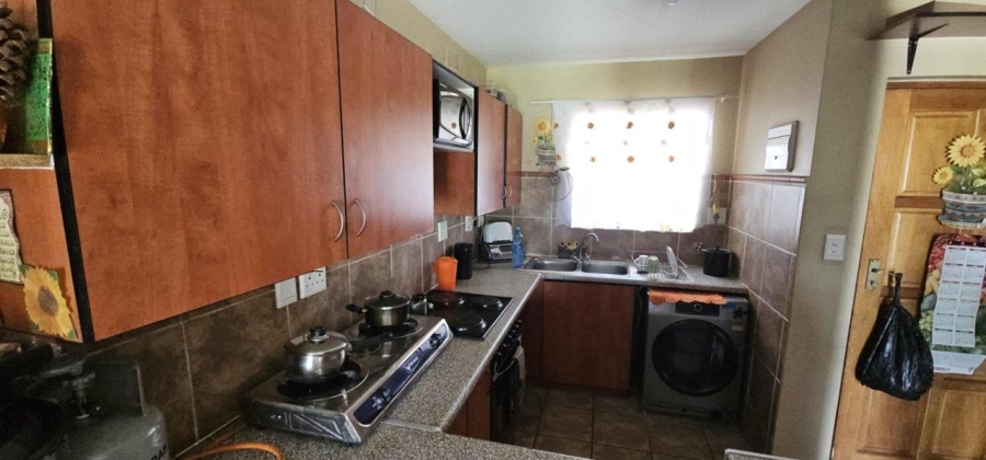 2 Bedroom Property for Sale in Florida Glen Gauteng