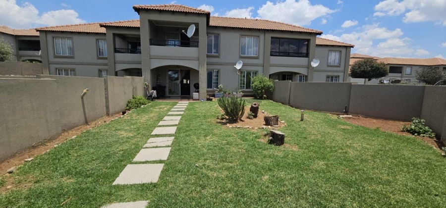 2 Bedroom Property for Sale in Florida Glen Gauteng