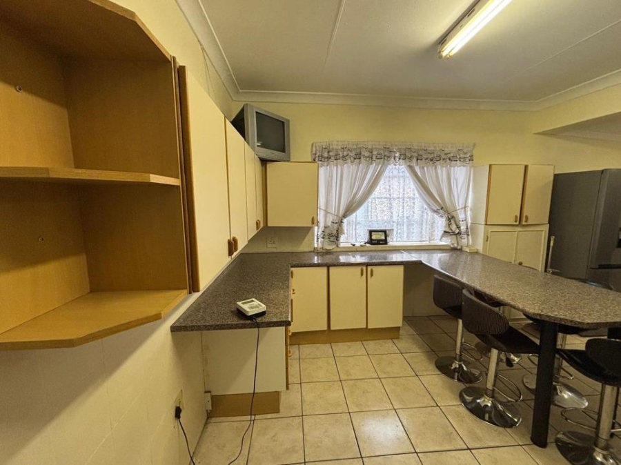 3 Bedroom Property for Sale in Albertskroon Gauteng