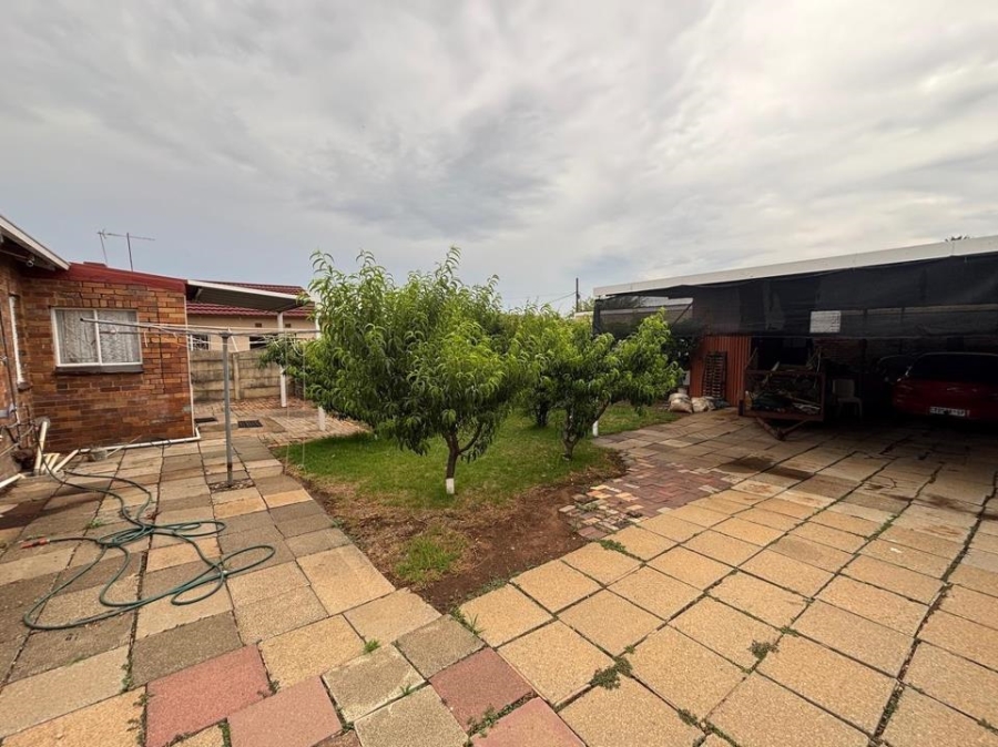 3 Bedroom Property for Sale in Albertskroon Gauteng