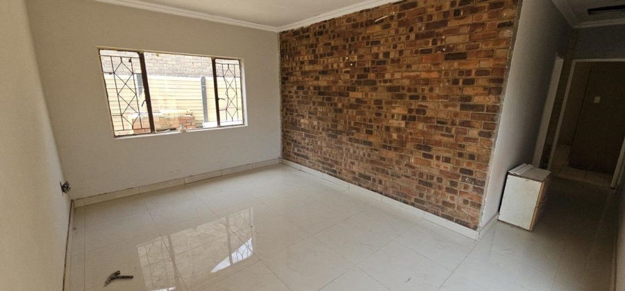 4 Bedroom Property for Sale in Eldorado Park Gauteng