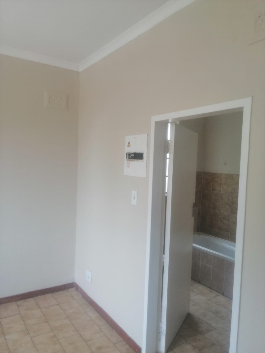 To Let 0 Bedroom Property for Rent in Germiston Central Gauteng