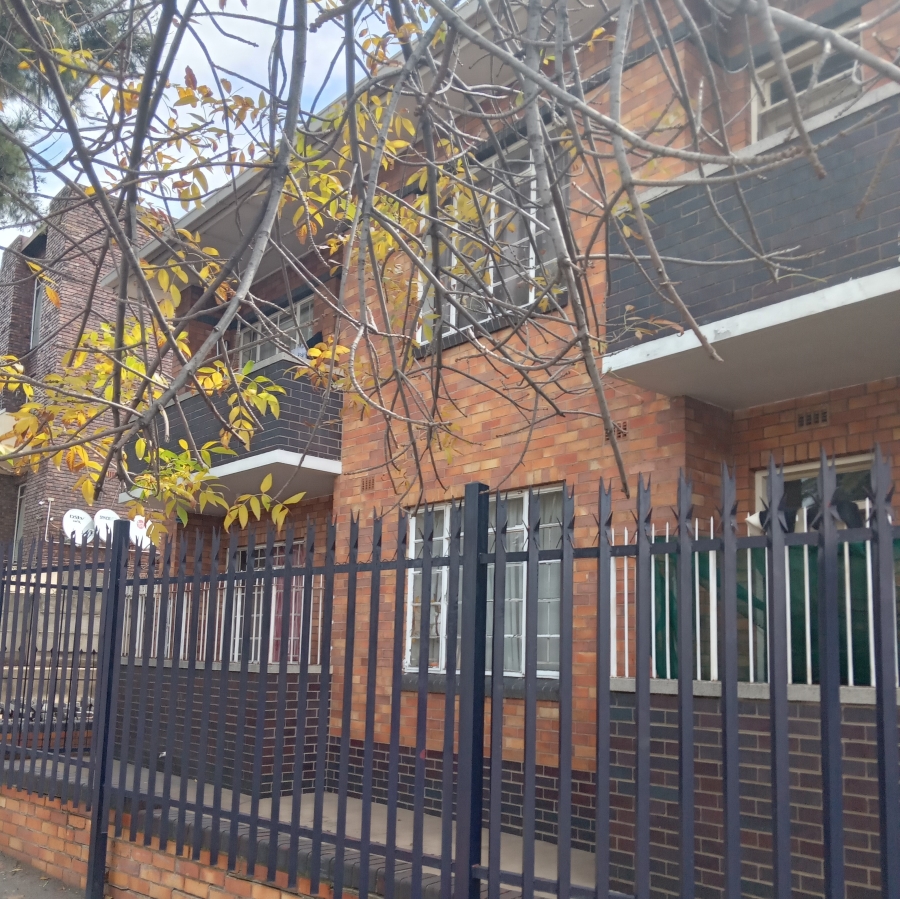 2 Bedroom Property for Sale in South Germiston Gauteng