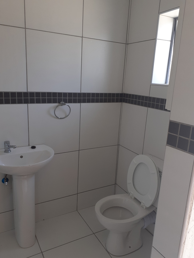 To Let 1 Bedroom Property for Rent in Regents Park Gauteng