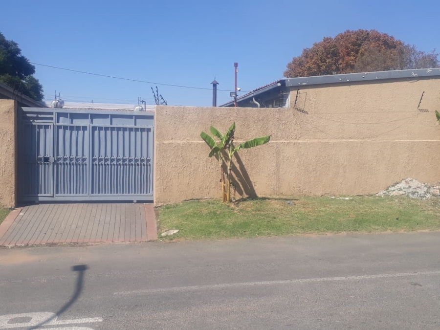 To Let 1 Bedroom Property for Rent in Regents Park Gauteng