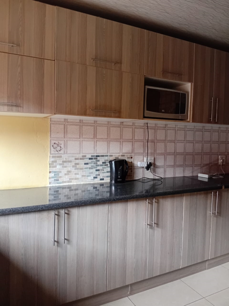 To Let 3 Bedroom Property for Rent in Protea North Gauteng