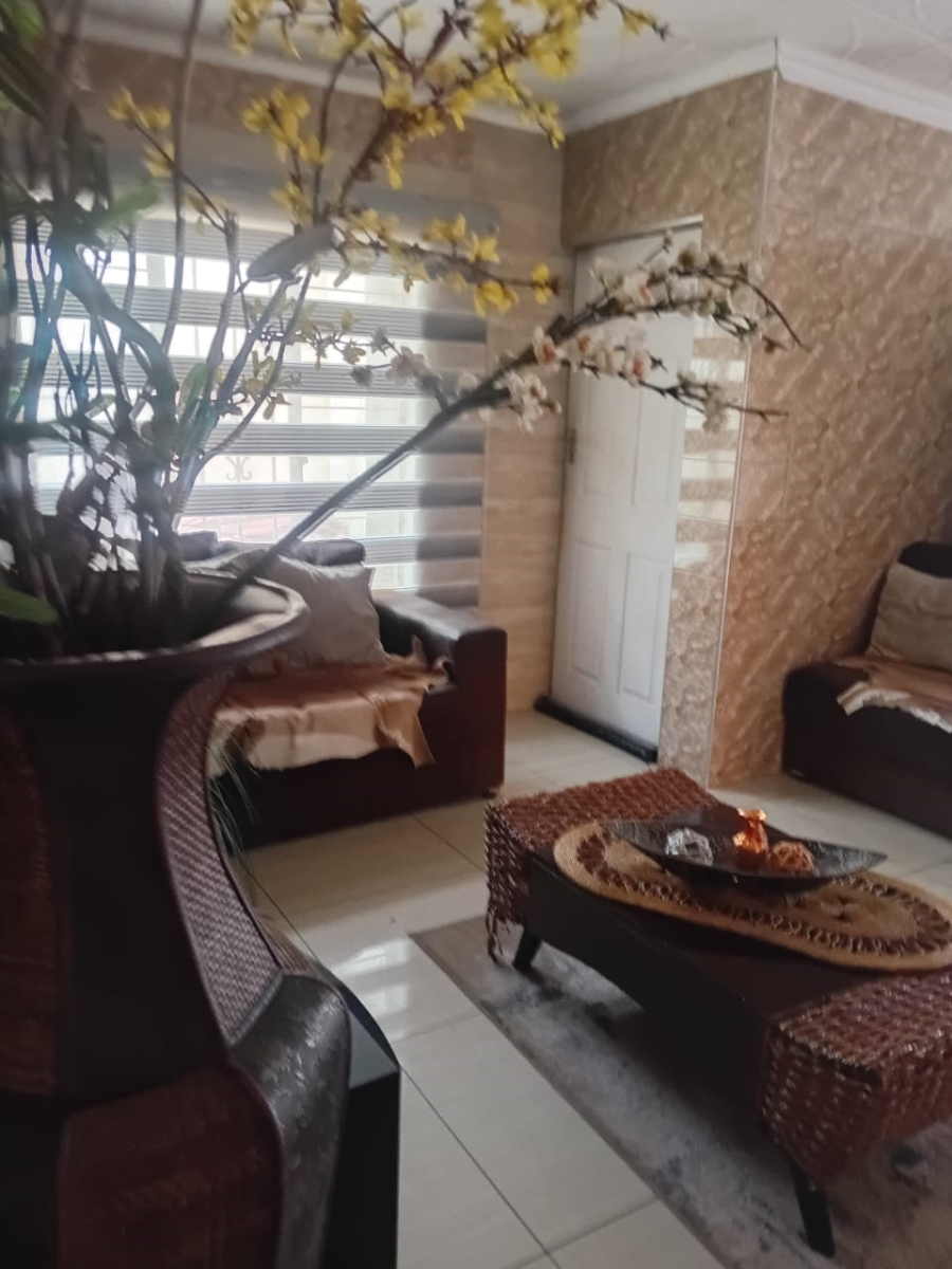 To Let 3 Bedroom Property for Rent in Protea North Gauteng