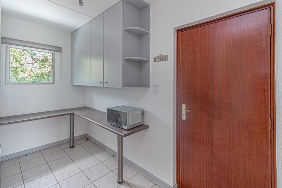 1 Bedroom Property for Sale in Sandown Gauteng