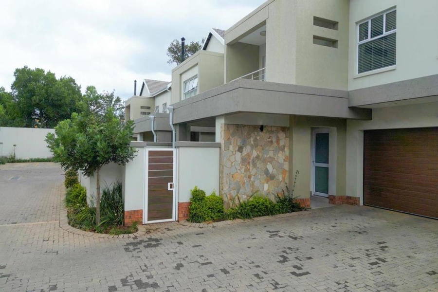 3 Bedroom Property for Sale in Bryanston Gauteng