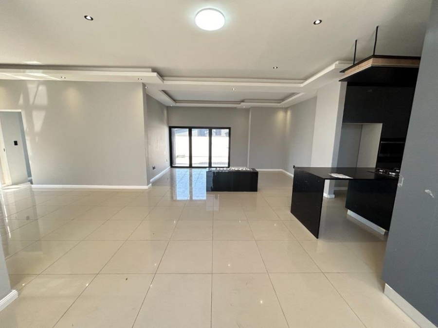 5 Bedroom Property for Sale in Six Fountains Residential Estate Gauteng