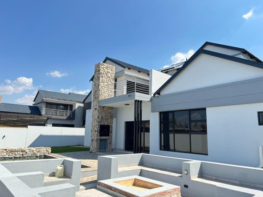 5 Bedroom Property for Sale in Six Fountains Residential Estate Gauteng