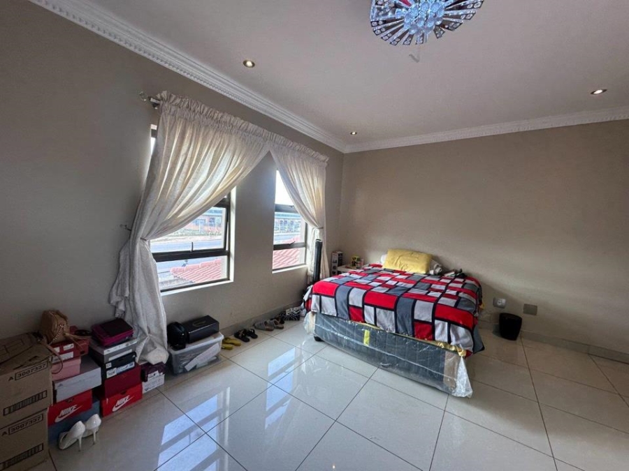 6 Bedroom Property for Sale in Savannah Country Estate Gauteng