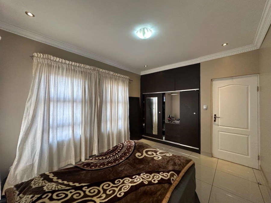 6 Bedroom Property for Sale in Savannah Country Estate Gauteng