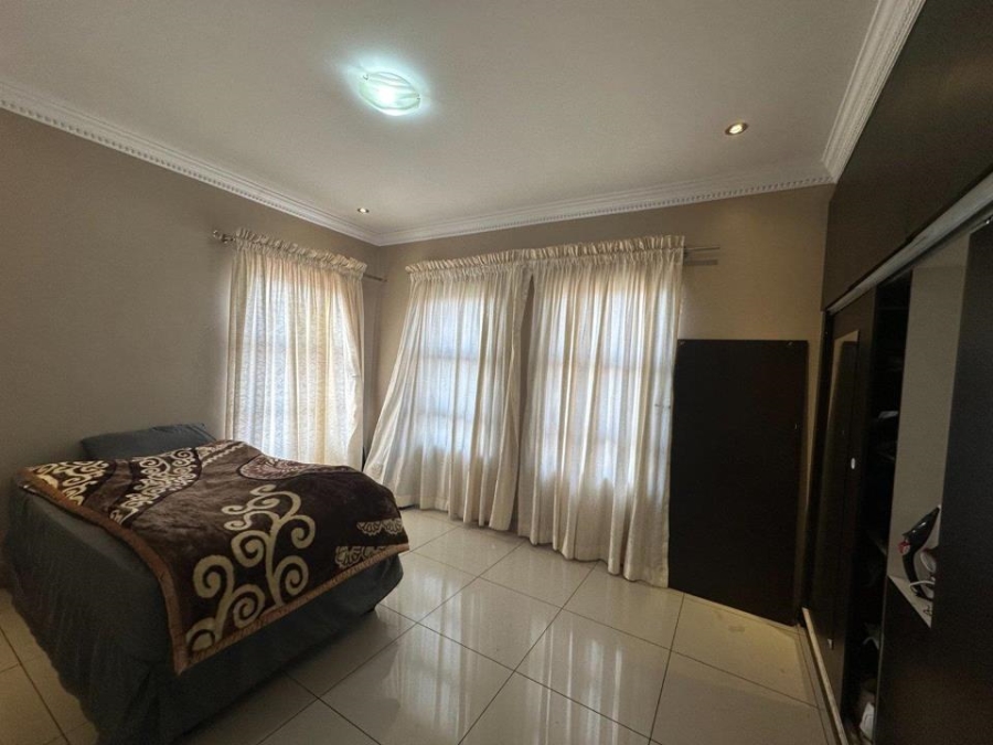 6 Bedroom Property for Sale in Savannah Country Estate Gauteng