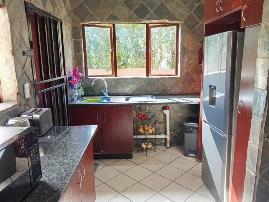 3 Bedroom Property for Sale in Leeuwenhof Estate Gauteng