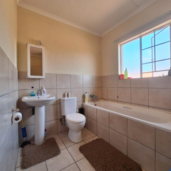 3 Bedroom Property for Sale in Hazeldean Gauteng