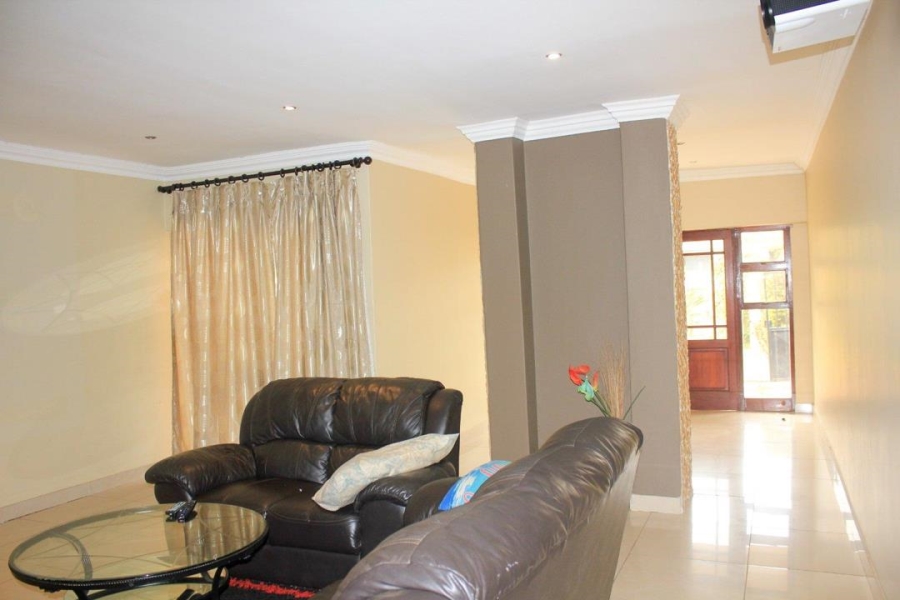 To Let 3 Bedroom Property for Rent in Willow Acres Gauteng