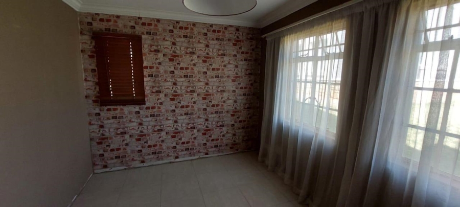 To Let 2 Bedroom Property for Rent in Olympus AH Gauteng