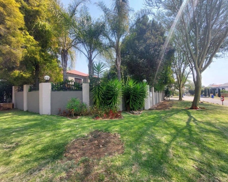 To Let 4 Bedroom Property for Rent in Willow Acres Gauteng