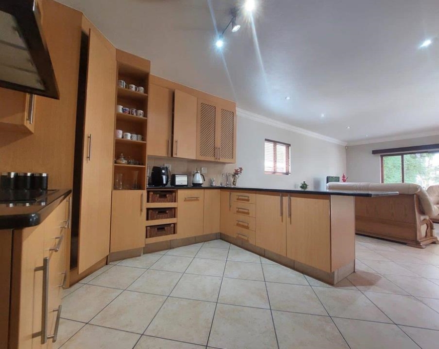 To Let 4 Bedroom Property for Rent in Willow Acres Gauteng