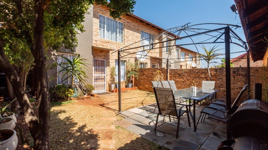 3 Bedroom Property for Sale in Hazeldean Gauteng