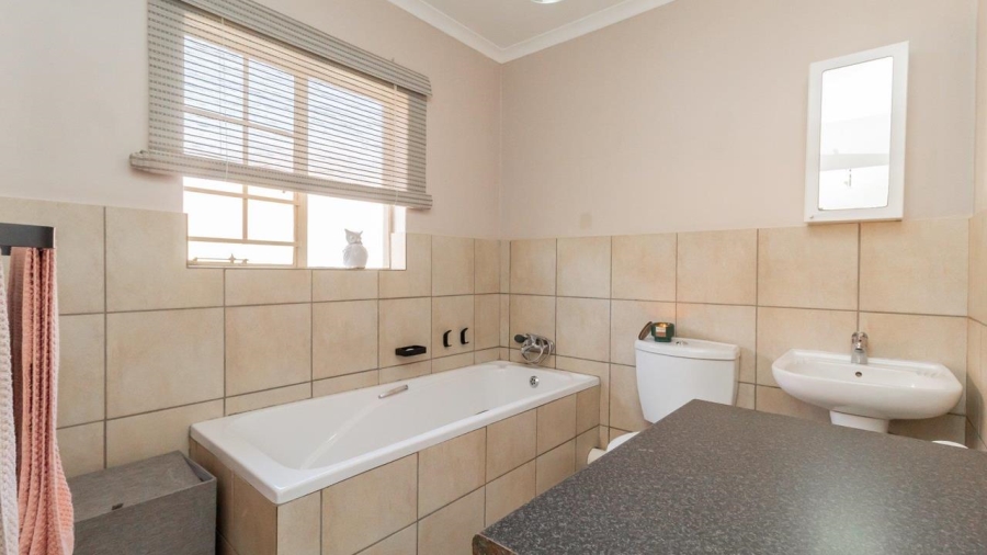 3 Bedroom Property for Sale in Hazeldean Gauteng