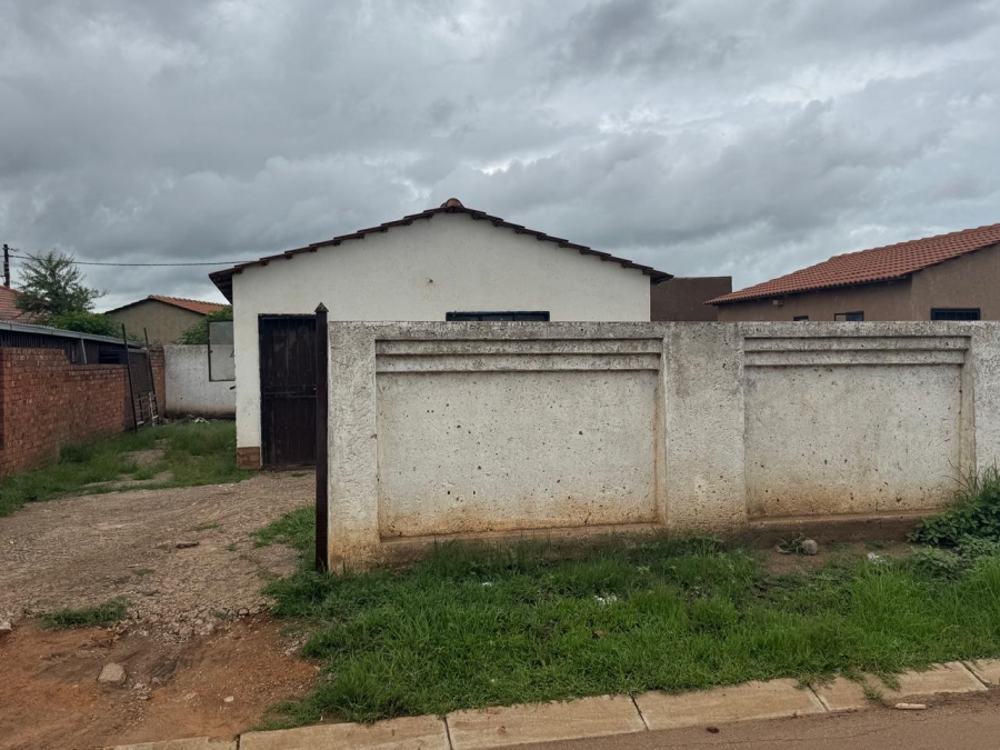 2 Bedroom Property for Sale in Soshanguve South Gauteng