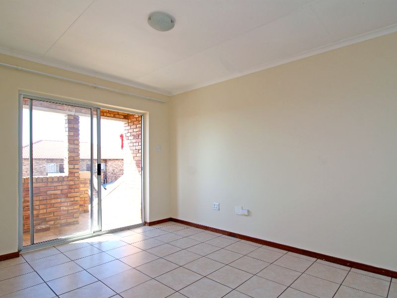 2 Bedroom Property for Sale in Elandspark Gauteng