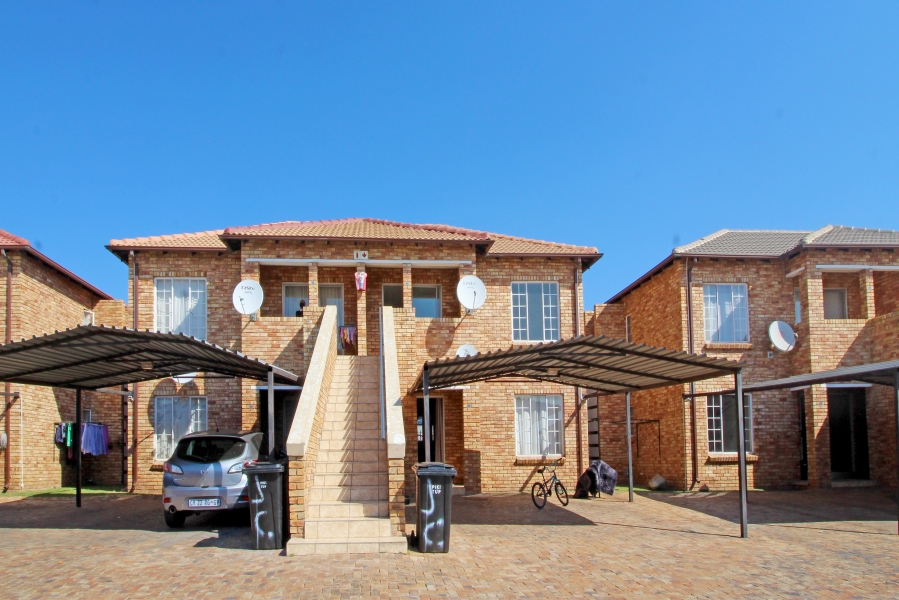 2 Bedroom Property for Sale in Elandspark Gauteng