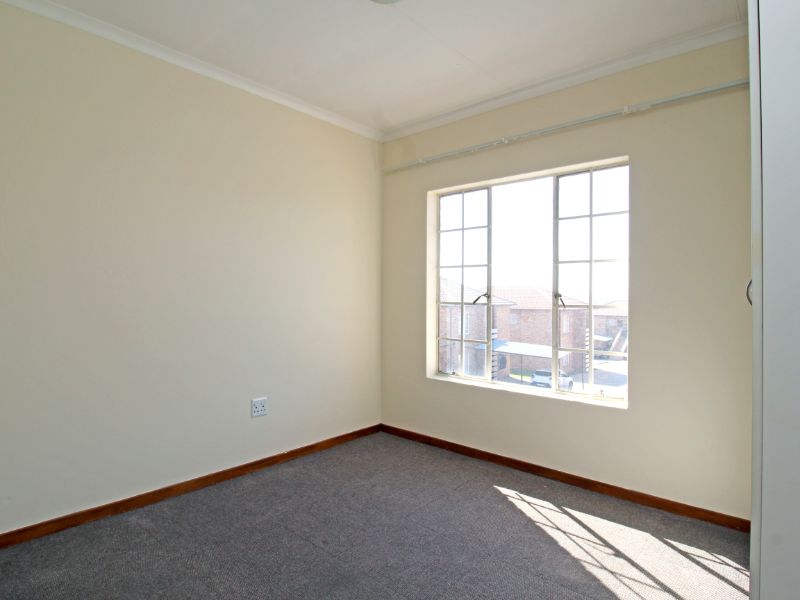 2 Bedroom Property for Sale in Elandspark Gauteng