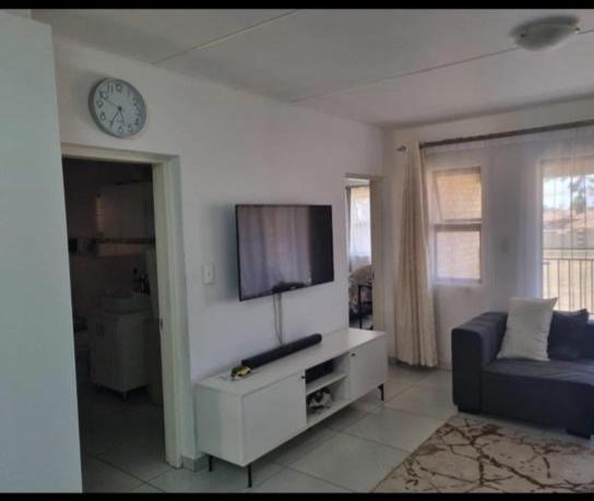 To Let 3 Bedroom Property for Rent in Albertsdal Gauteng