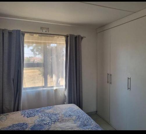 To Let 3 Bedroom Property for Rent in Albertsdal Gauteng