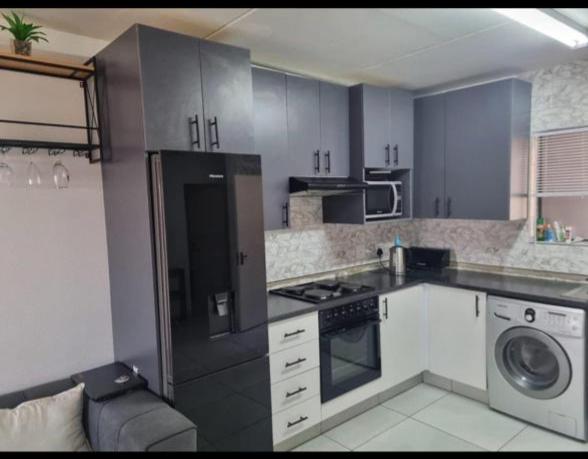 To Let 3 Bedroom Property for Rent in Albertsdal Gauteng