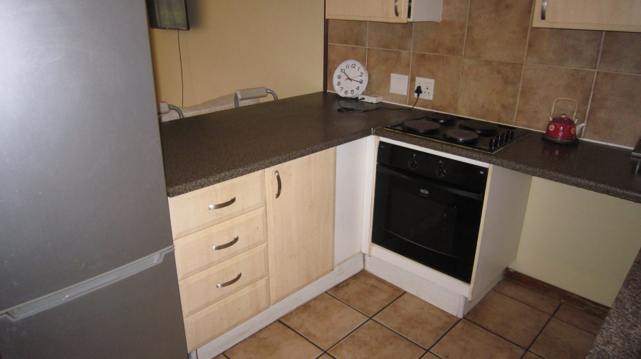 2 Bedroom Property for Sale in Die Hoewes Gauteng