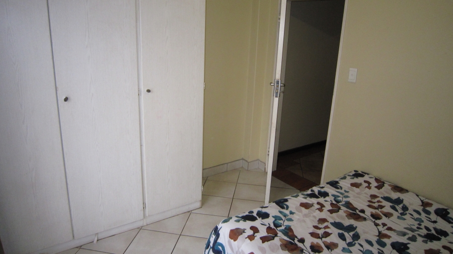 2 Bedroom Property for Sale in Die Hoewes Gauteng