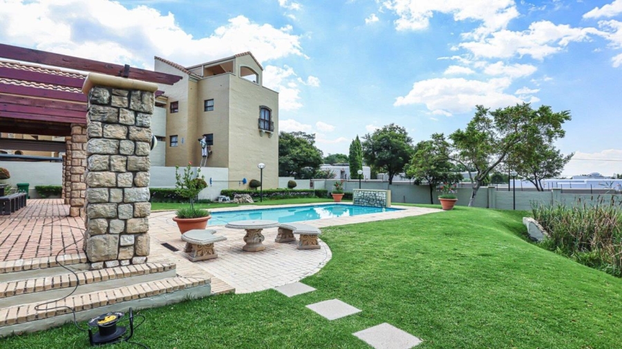 2 Bedroom Property for Sale in Morningside Gauteng