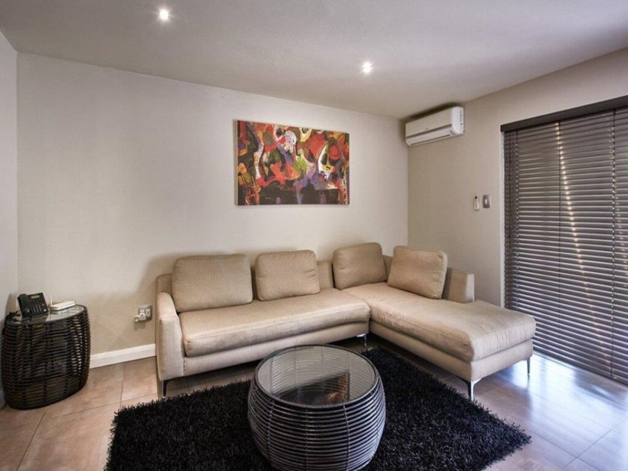 To Let 1 Bedroom Property for Rent in Sandown Gauteng