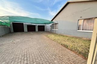 4 Bedroom Property for Sale in Brakpan Central Gauteng