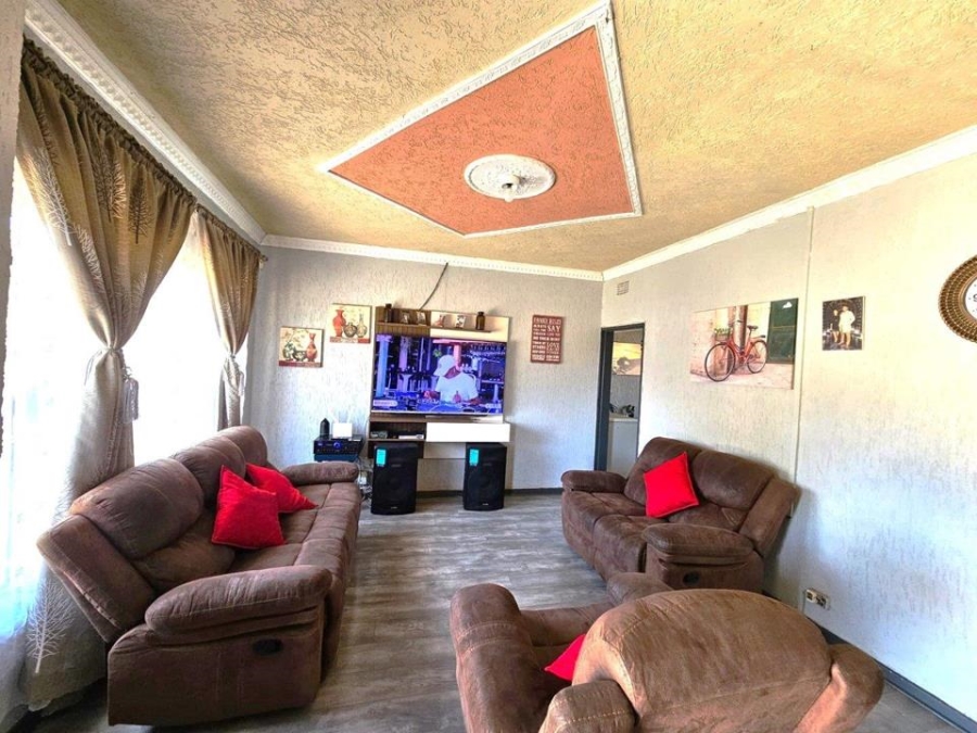 3 Bedroom Property for Sale in Noycedale Gauteng