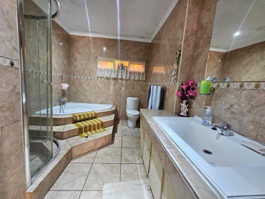 4 Bedroom Property for Sale in Visagie Park Gauteng