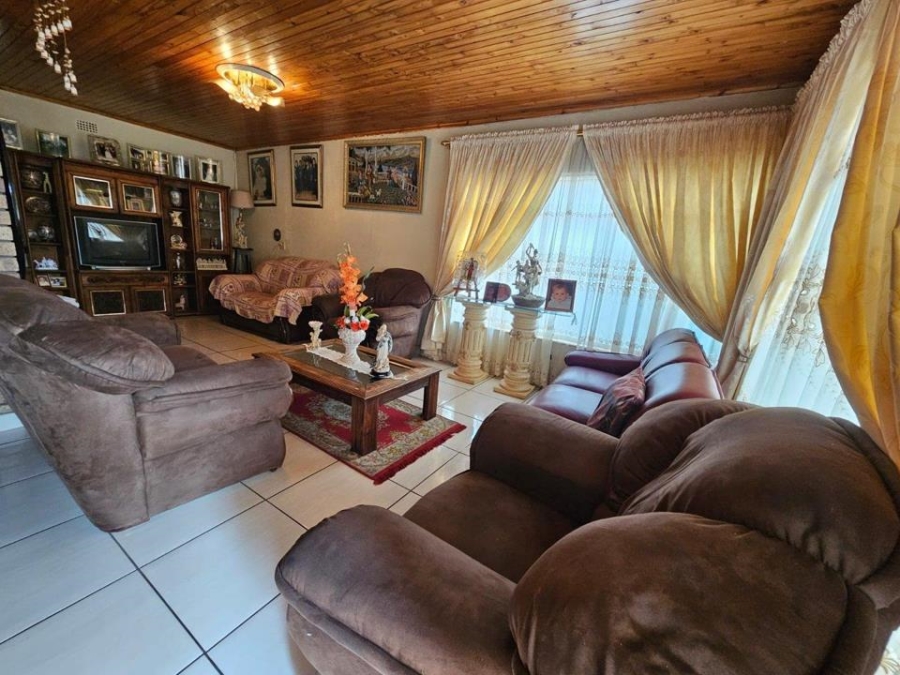 4 Bedroom Property for Sale in Visagie Park Gauteng