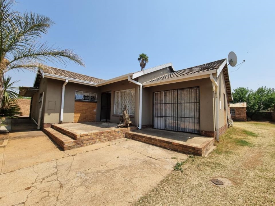 4 Bedroom Property for Sale in Visagie Park Gauteng