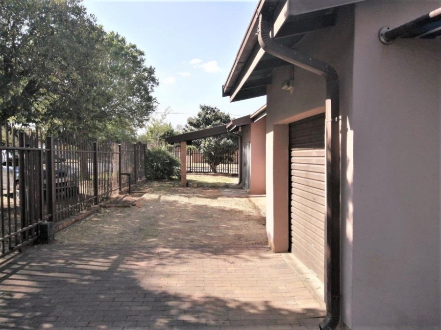 3 Bedroom Property for Sale in Noycedale Gauteng